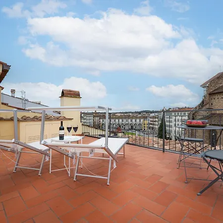Via Avelli, 4 - Charming - Attico Al 5to Piano Senza Ascensore Vicino Stazione Con Terrazza Con Vista Santa Maria Novella Florens