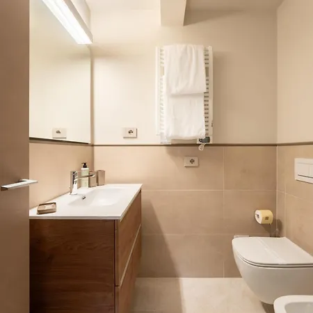 Διαμέρισμα Via Avelli, 4 - Charming - Attico Al 5to Piano Senza Ascensore Vicino Stazione Con Terrazza Con Vista Santa Maria Novella