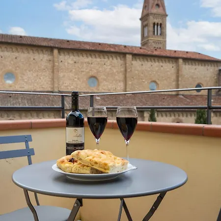 Via Avelli, 4 - Charming - Attico Al 5to Piano Senza Ascensore Vicino Stazione Con Terrazza Con Vista Santa Maria Novella Διαμέρισμα *